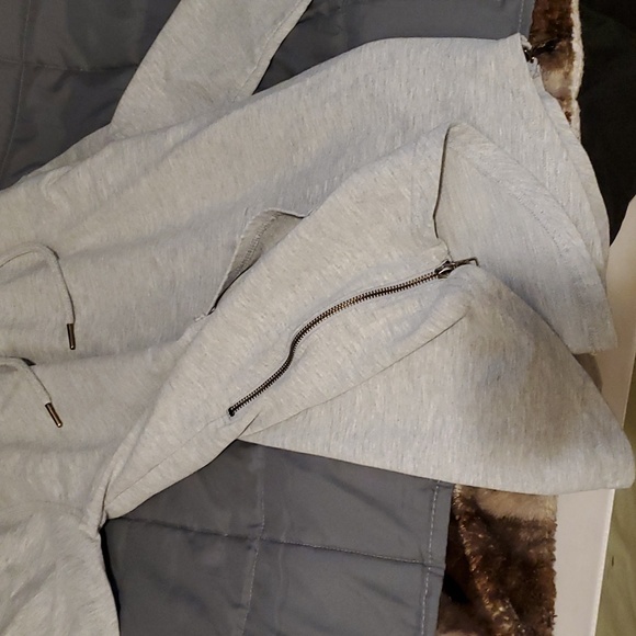 Hoodie - Picture 4 of 5